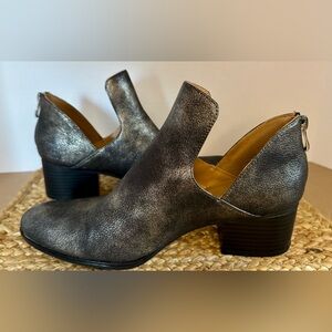 New Directions Shimmering Pewter Ankle Booties